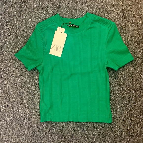 Green Ribbed Top - Picture 4 of 7